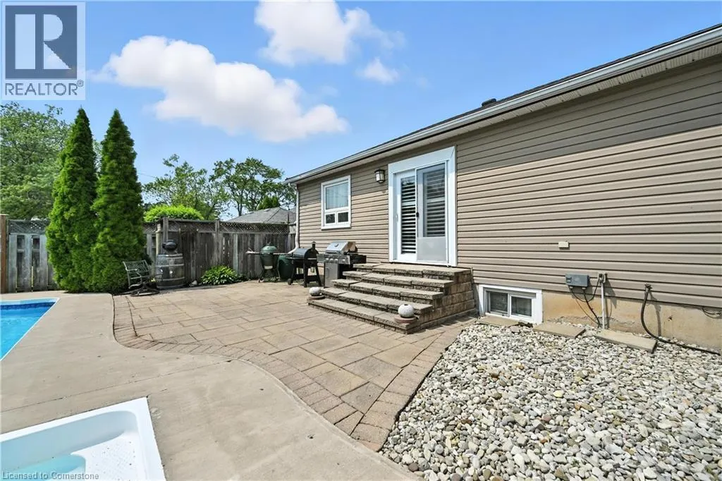 4 GLENVIEW Avenue