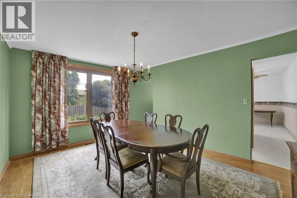 26 CLIFTON DOWNS Road