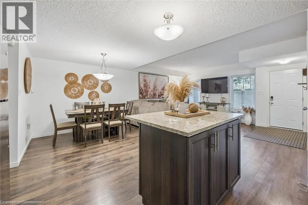 20 SIENNA Street Unit# D, #D