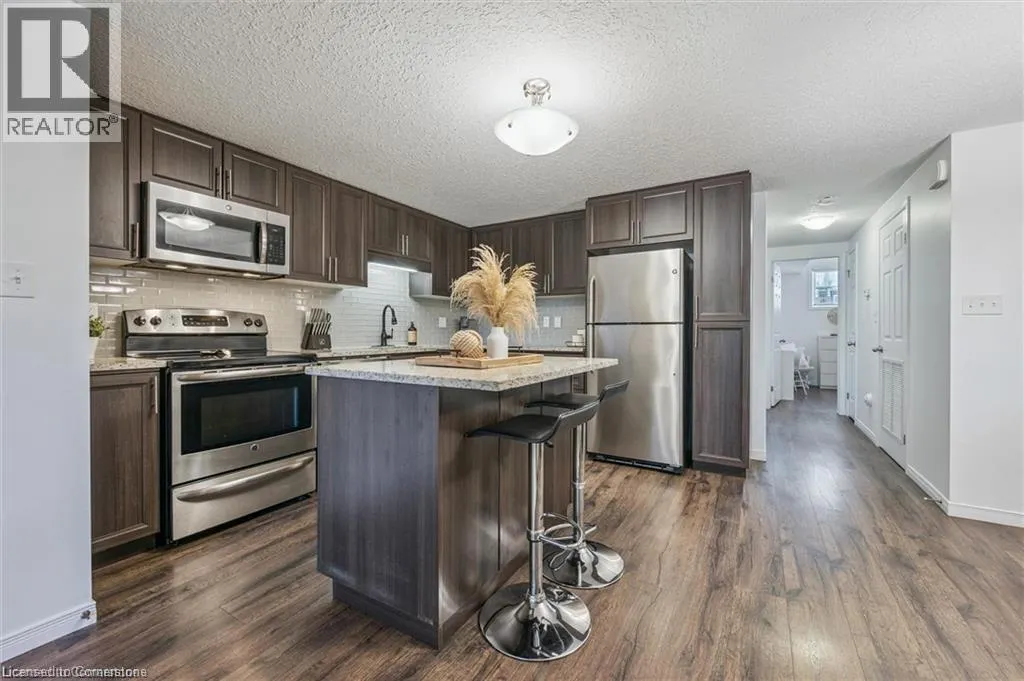 20 SIENNA Street Unit# D, #D