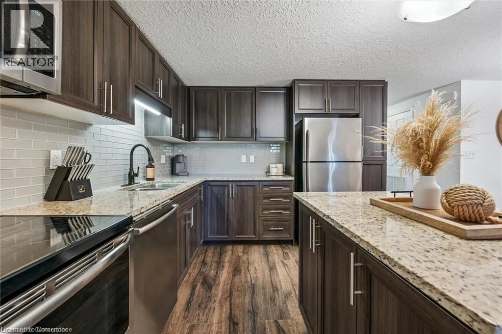 20 SIENNA Street Unit# D, #D