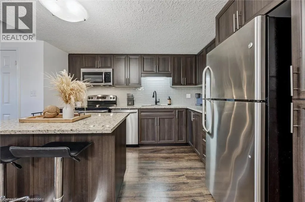 20 SIENNA Street Unit# D, #D