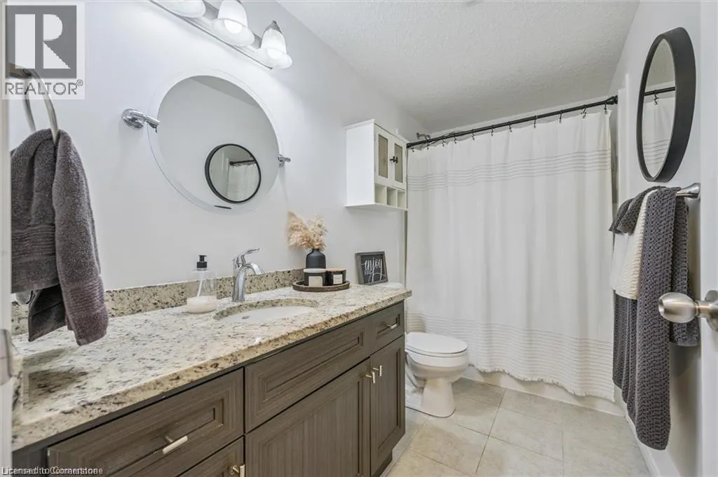 20 SIENNA Street Unit# D, #D