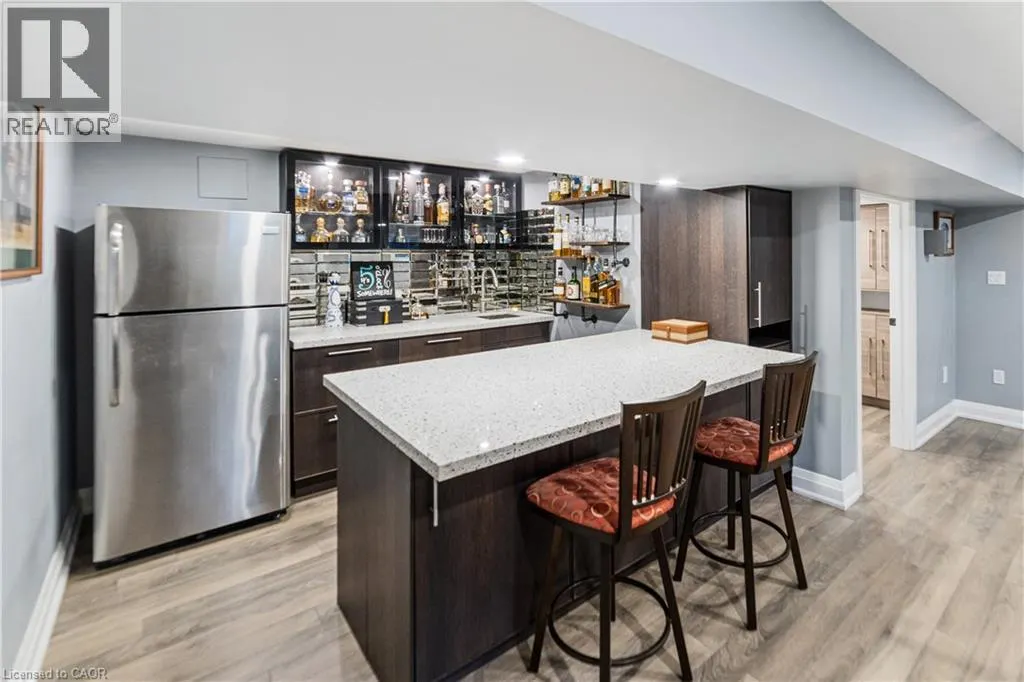 535 LOCUST Street