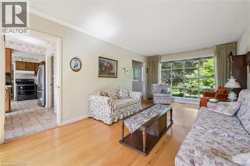 141 WESTON Place