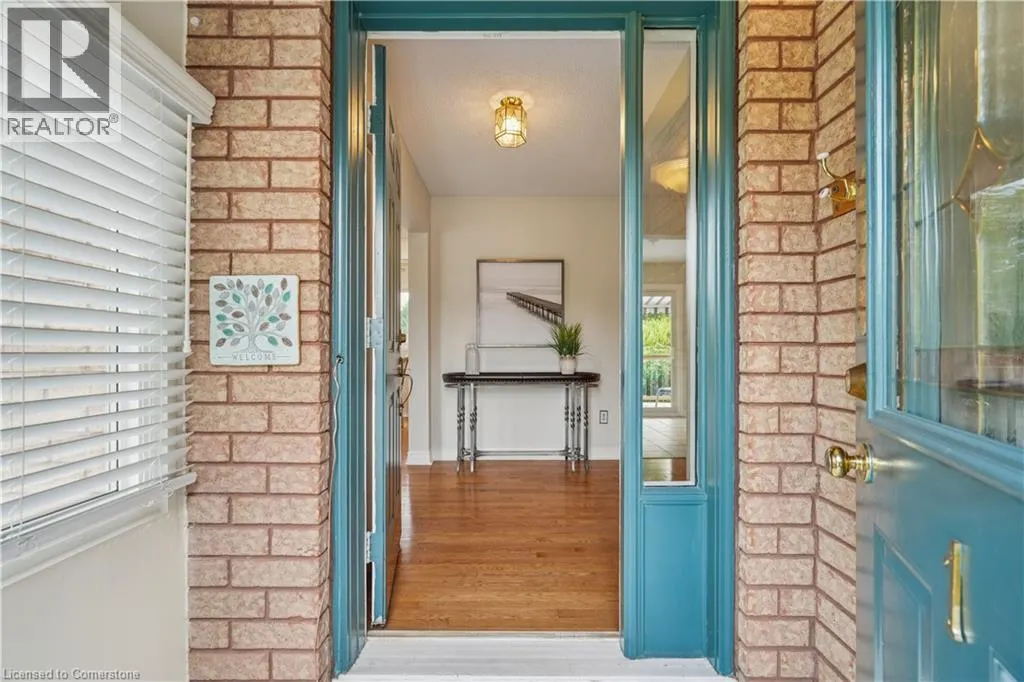 1 BIRCHWAY Place