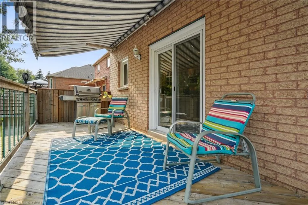 1 BIRCHWAY Place