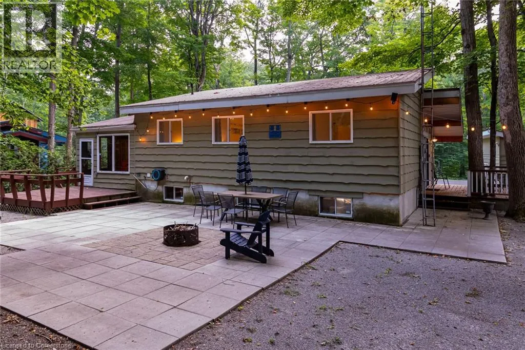 105 SILVER BIRCH Drive