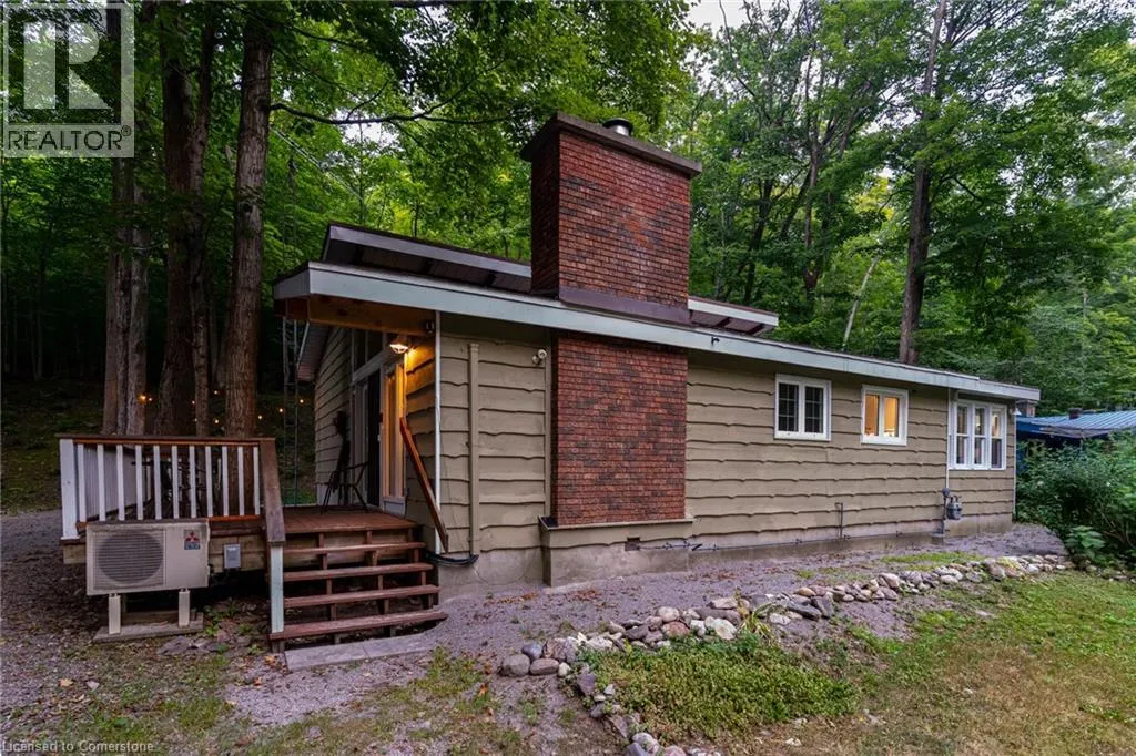 105 SILVER BIRCH Drive