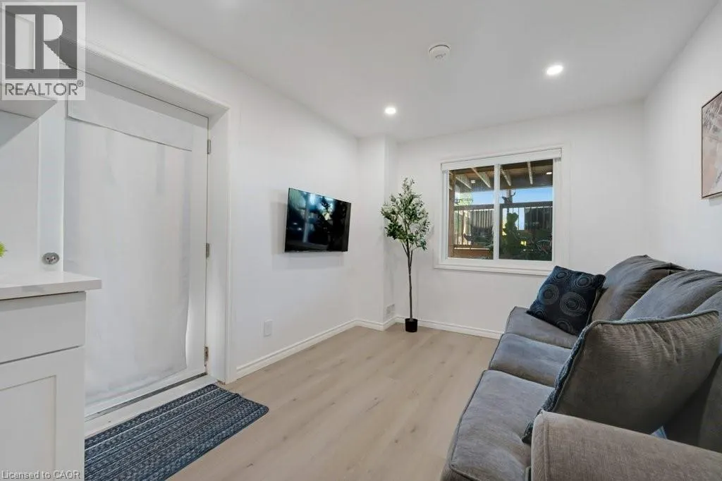 160 FREURE Drive