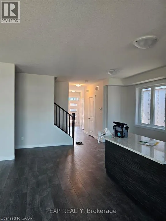 89 MOON Crescent