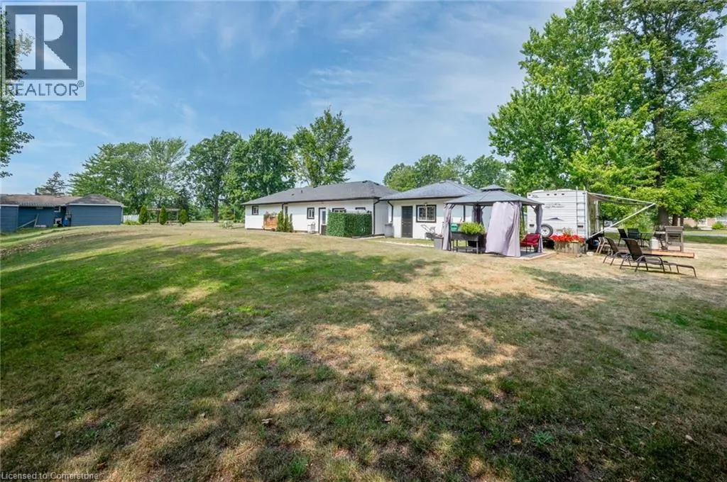 2525 VIMY Road