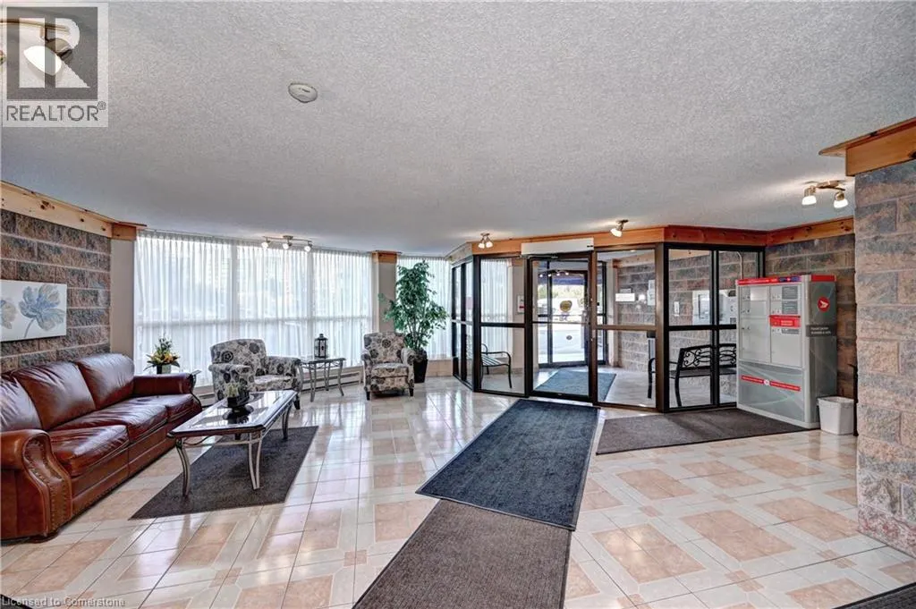 24 MARILYN Drive N Unit# 401, #401