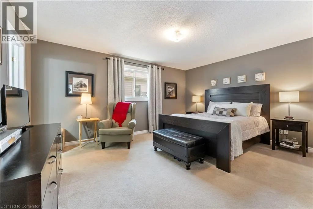 18 ROSEBURY Way