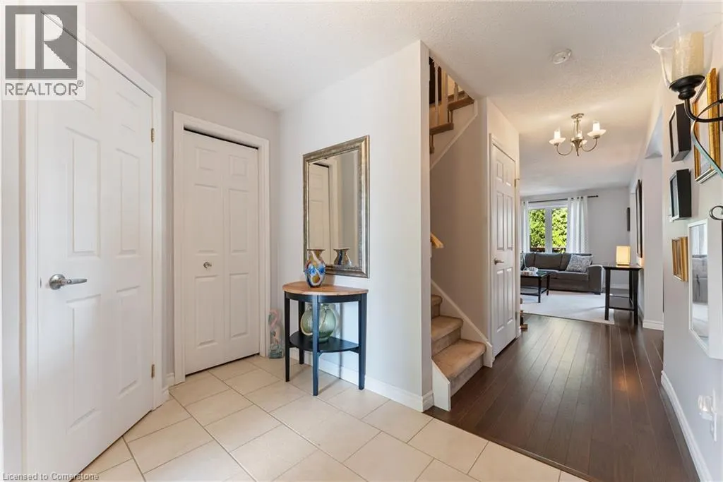 18 ROSEBURY Way