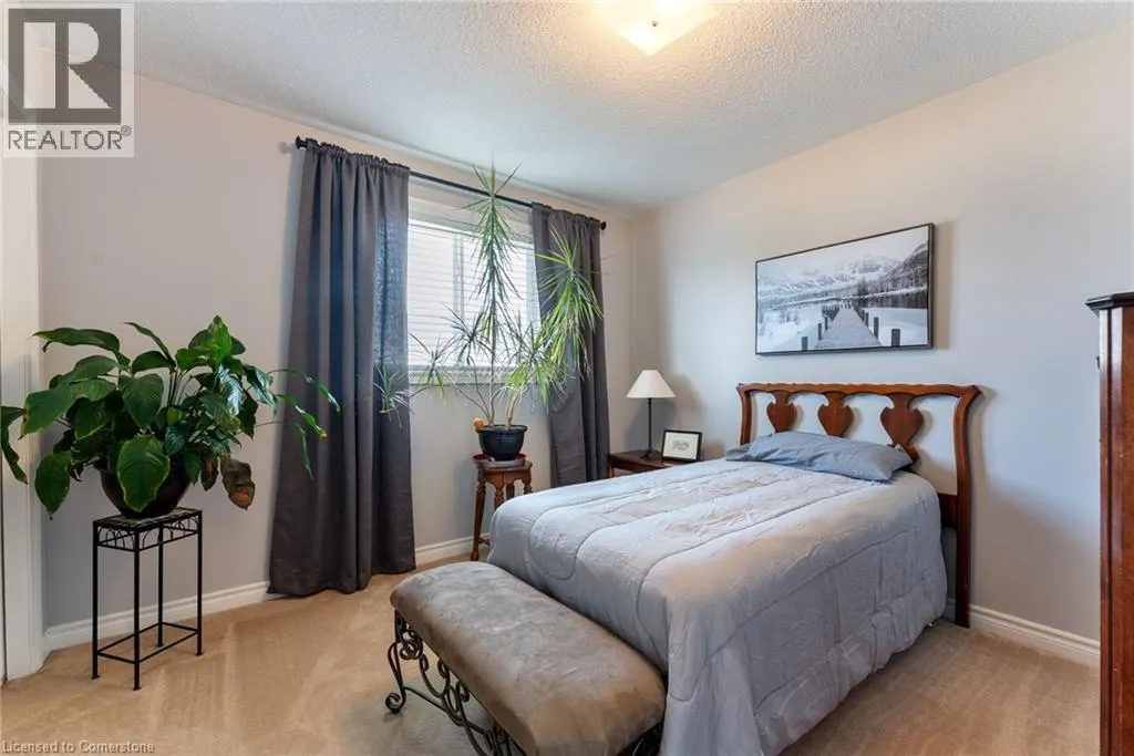 18 ROSEBURY Way