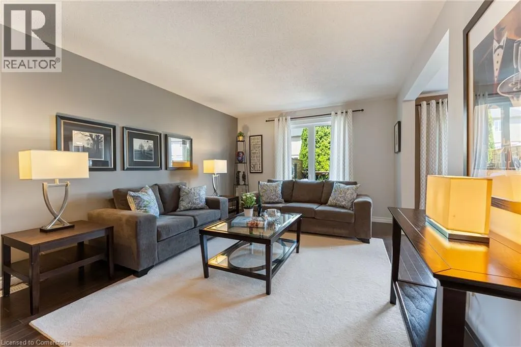 18 ROSEBURY Way