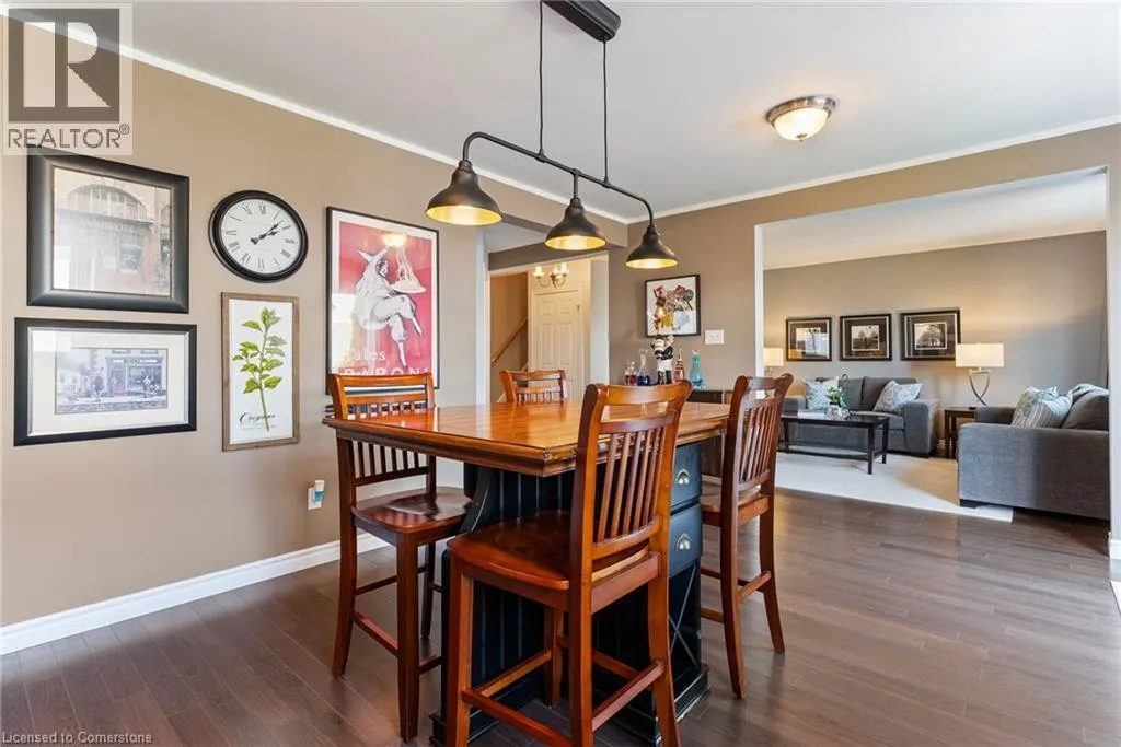 18 ROSEBURY Way