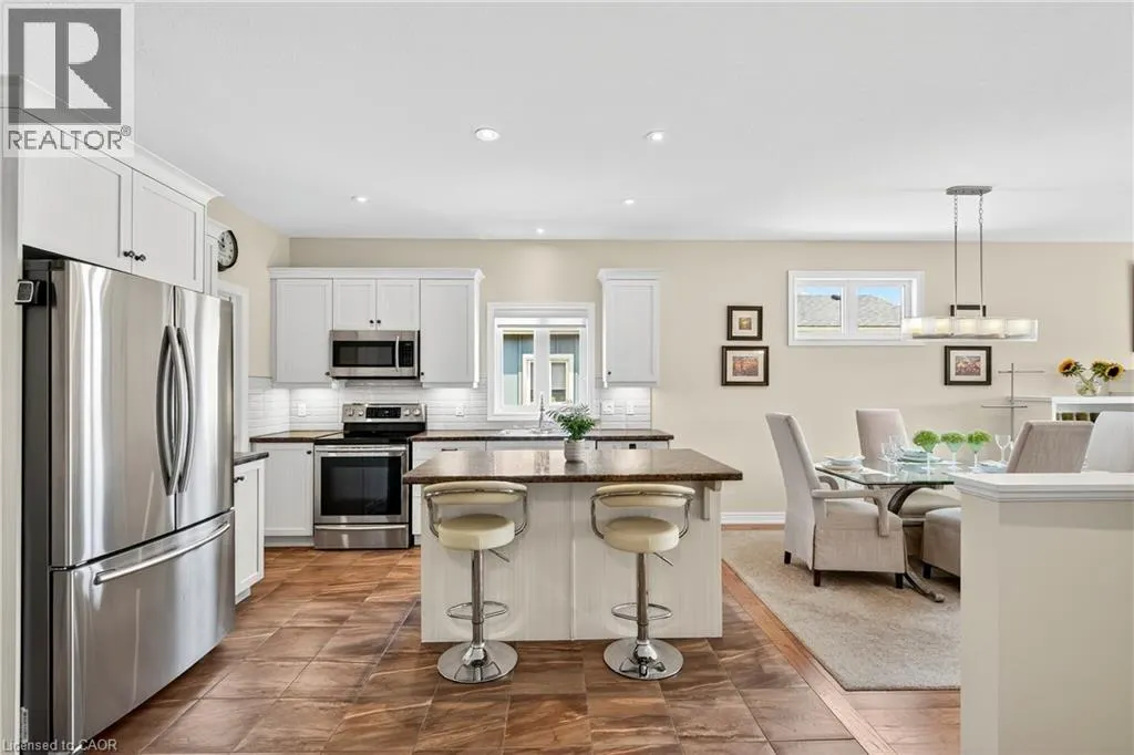 25 PIERPOINT Drive