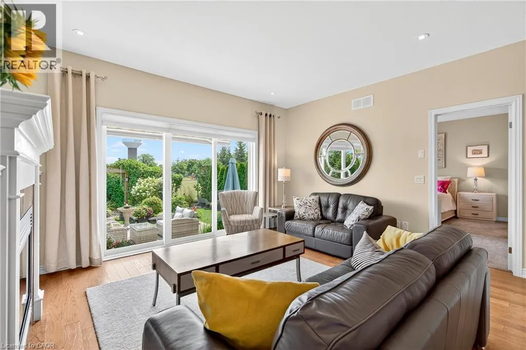 25 PIERPOINT Drive
