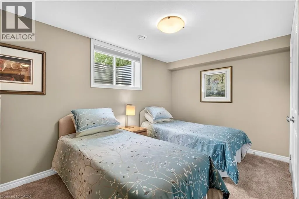 25 PIERPOINT Drive