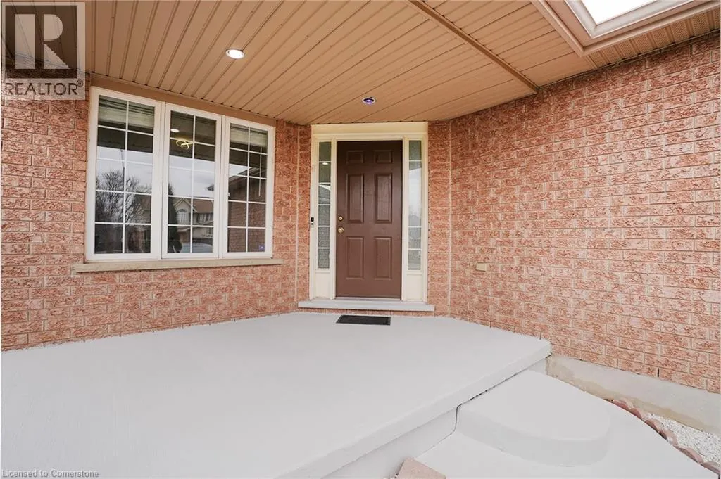 76 COUNTRY CLUB Drive