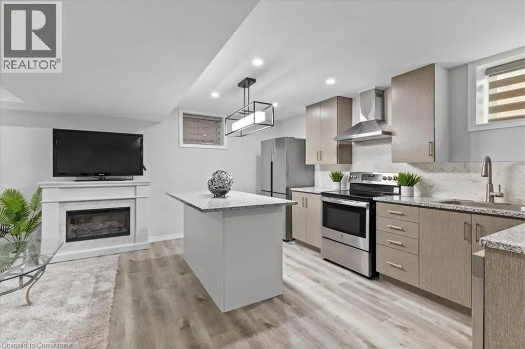 100 HIGH ACRES Crescent
