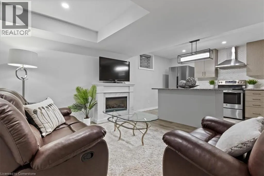 100 HIGH ACRES Crescent