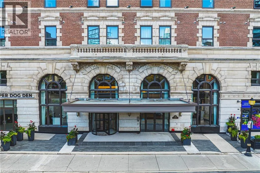 118 KING Street E Unit# 819, #819