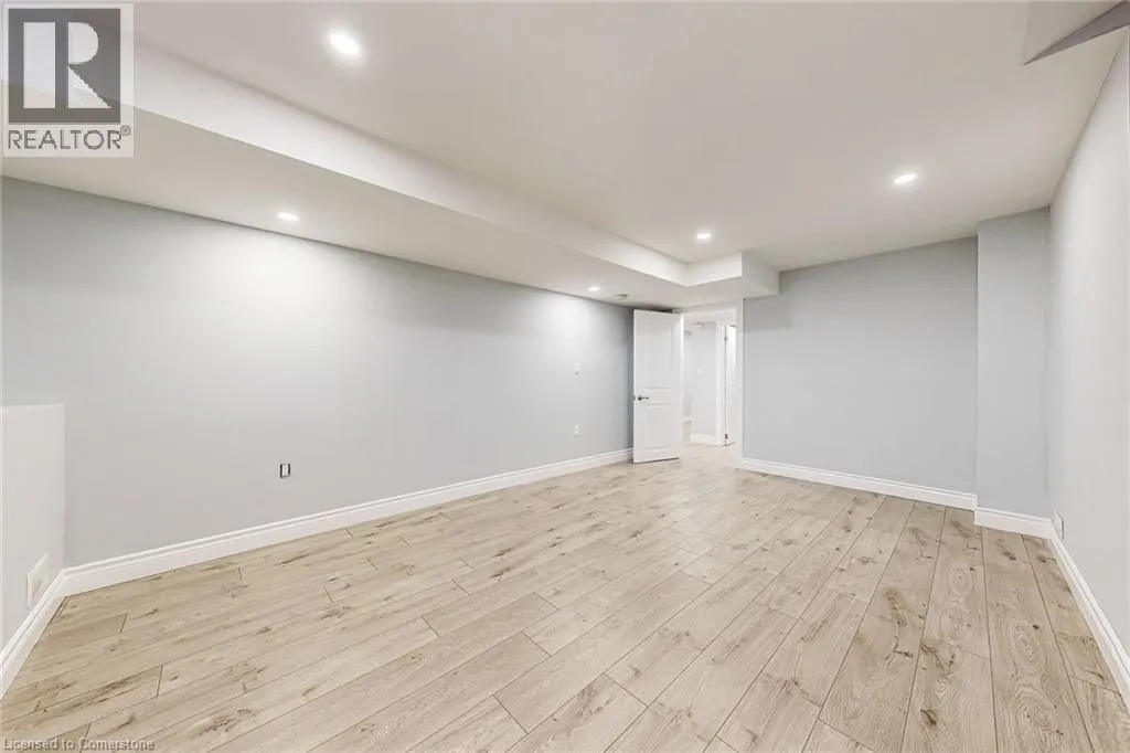 7 RIESLING Court