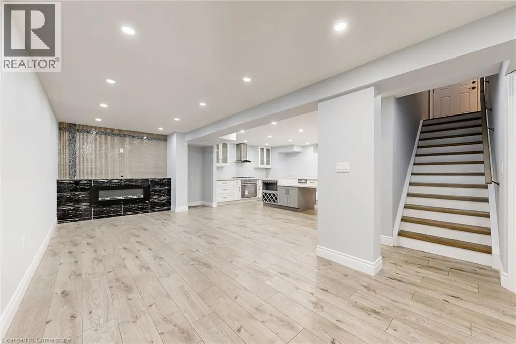 7 RIESLING Court