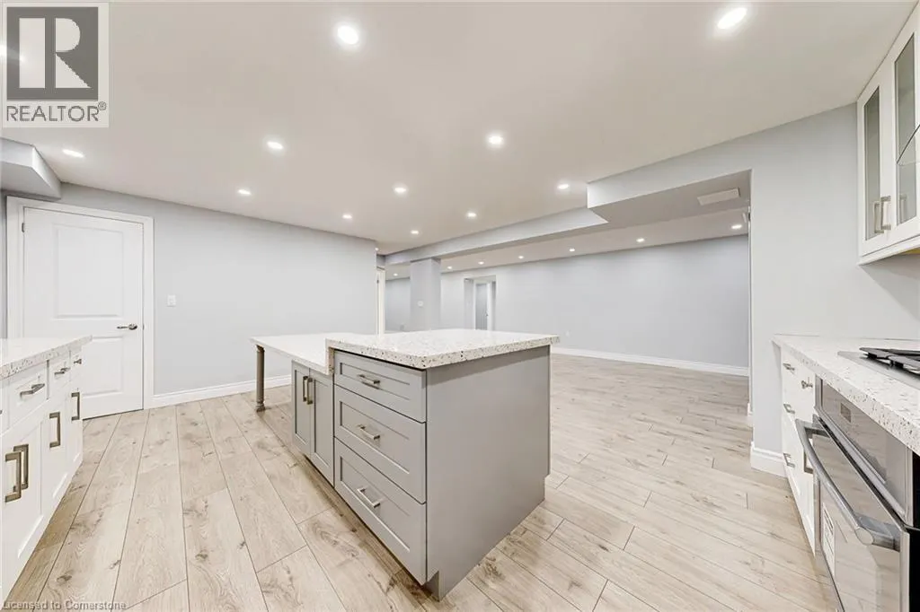 7 RIESLING Court