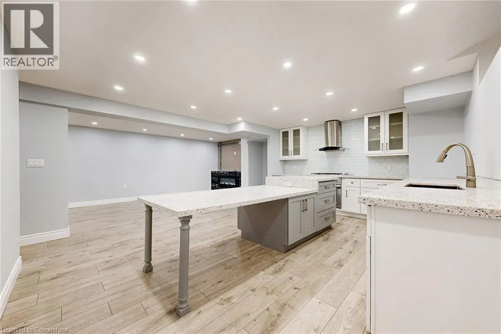 7 RIESLING Court