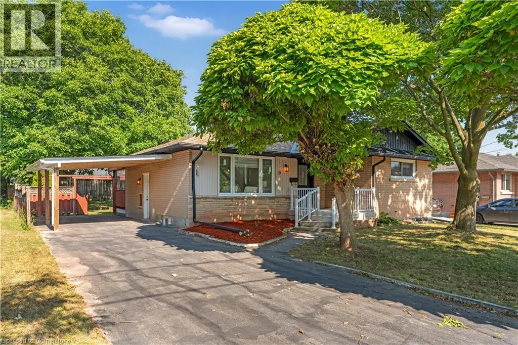 19 OLD ORCHARD Avenue