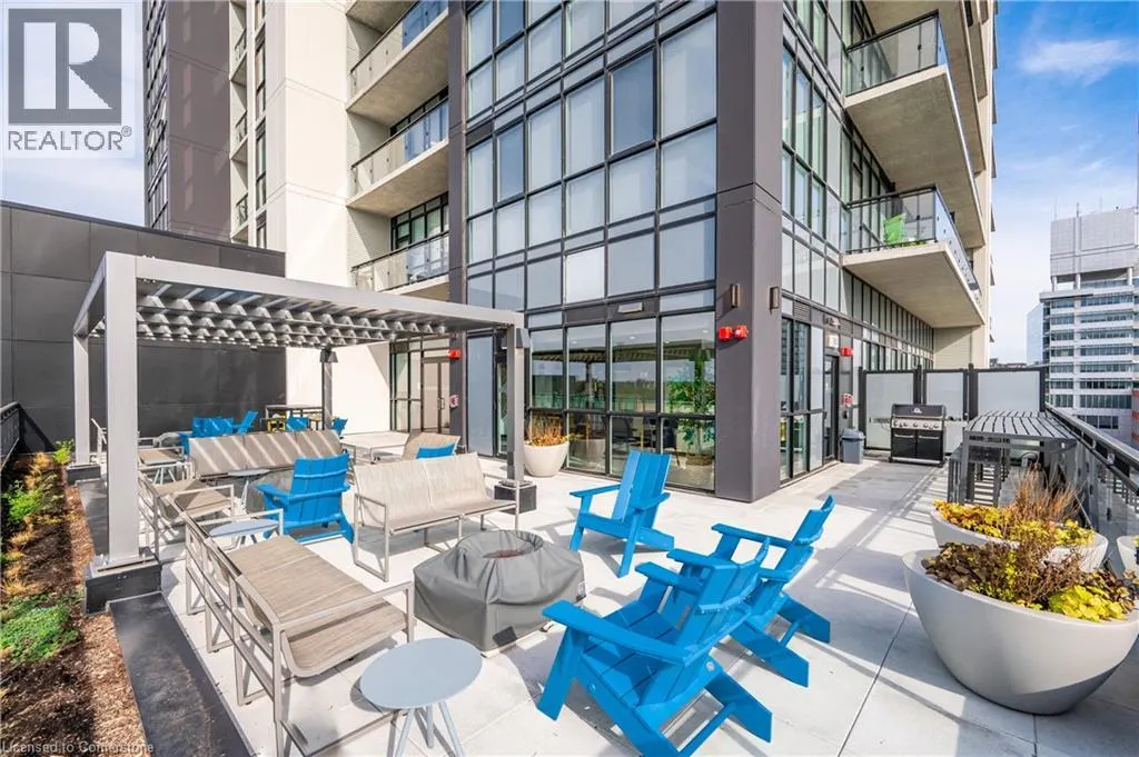 60 CHARLES Street W Unit# 2405, #2405