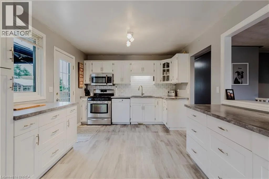 810 VILLA NOVA Road