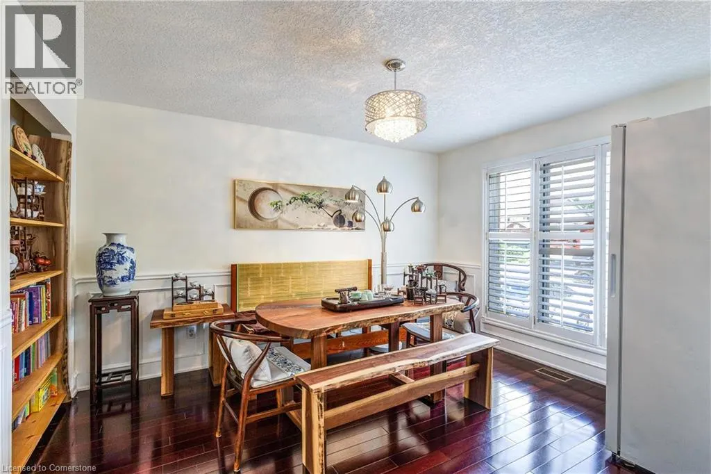 525 LEIGHLAND Drive