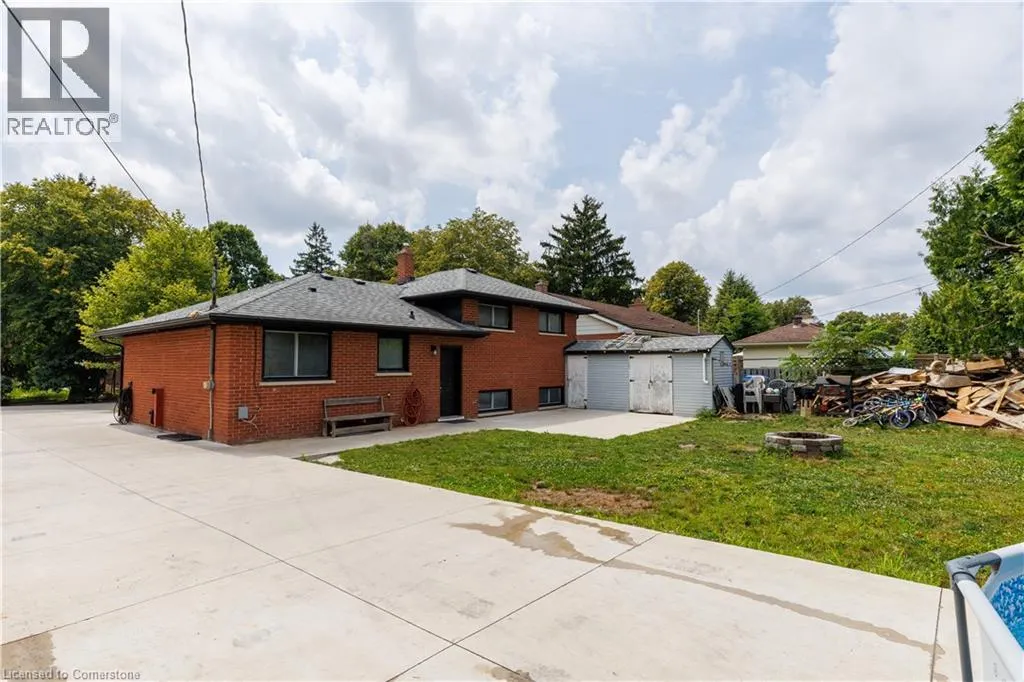 18 SILVERDALE Crescent