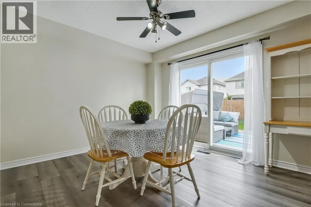 136 FAIRGREEN Close
