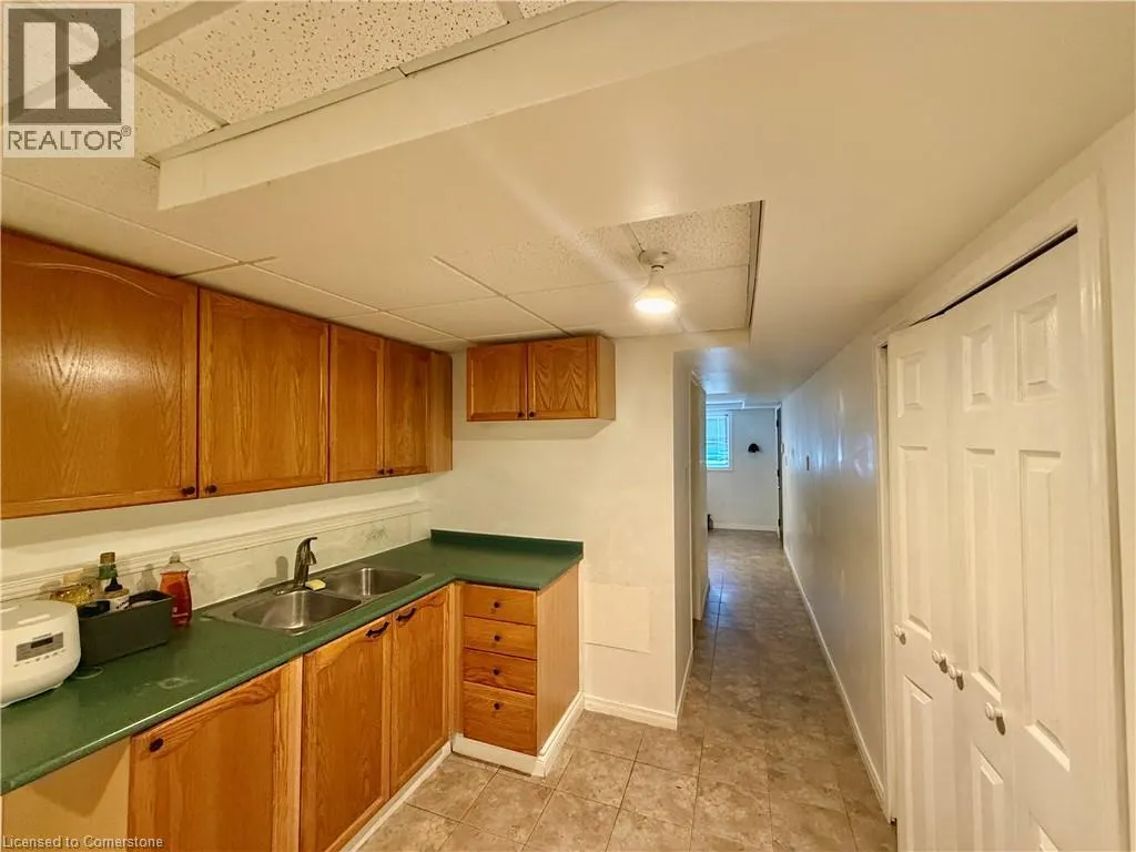 164 HERRON Place