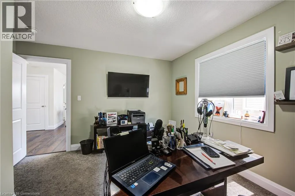 32 ARLINGTON Parkway