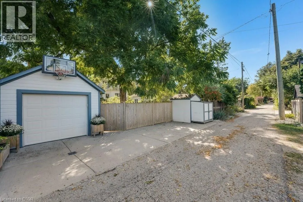 46 BRANT Road S