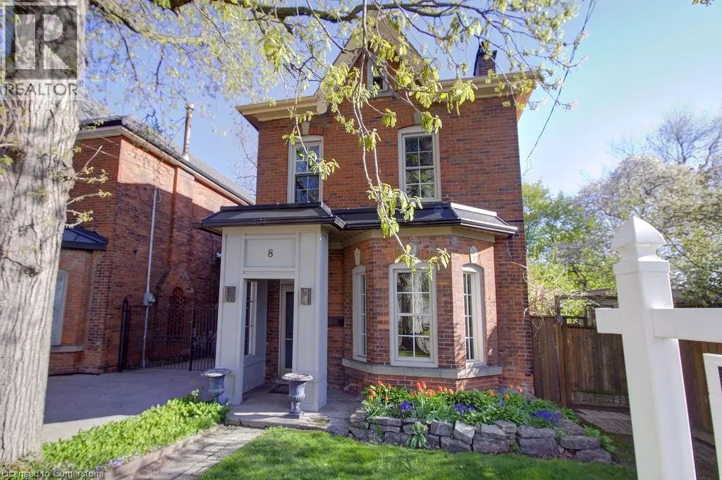 8 DUFF Street