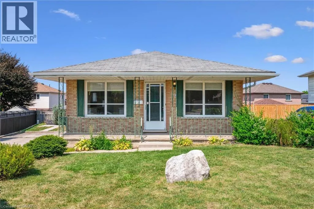 79 LORRAINE Drive