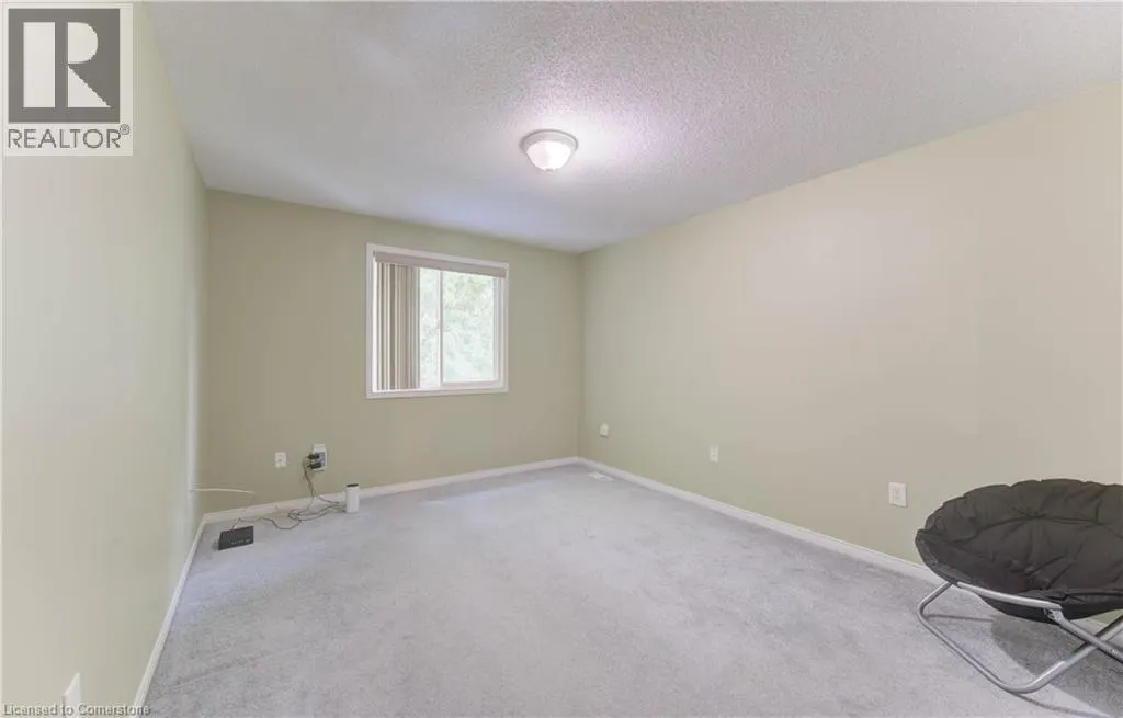 916 VERONICA Court