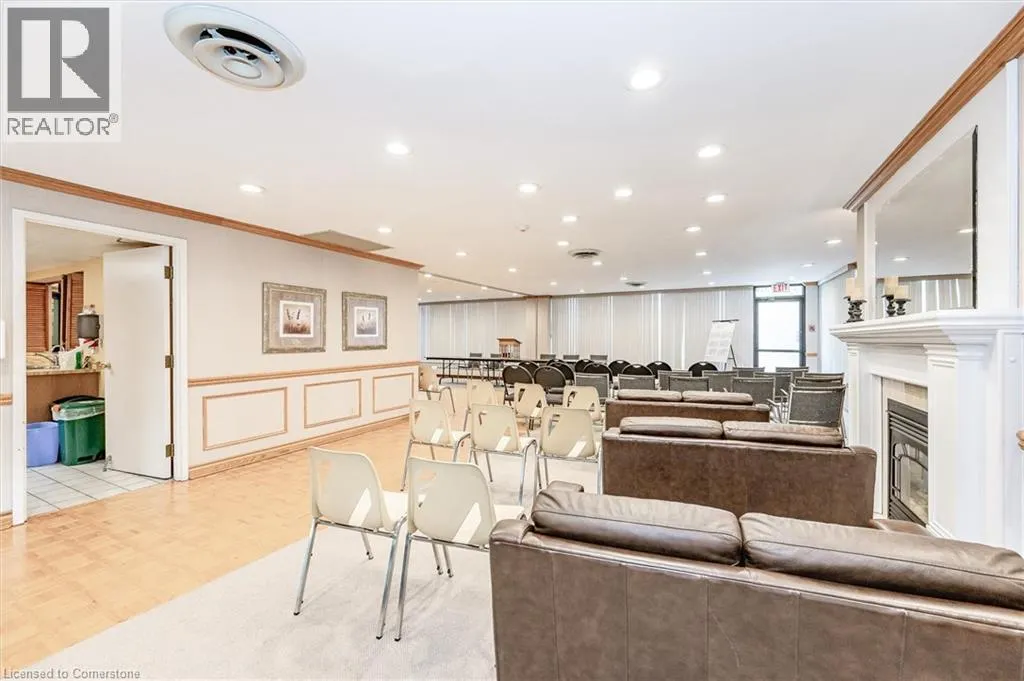 6 WILLOW Street Unit# 704, #704