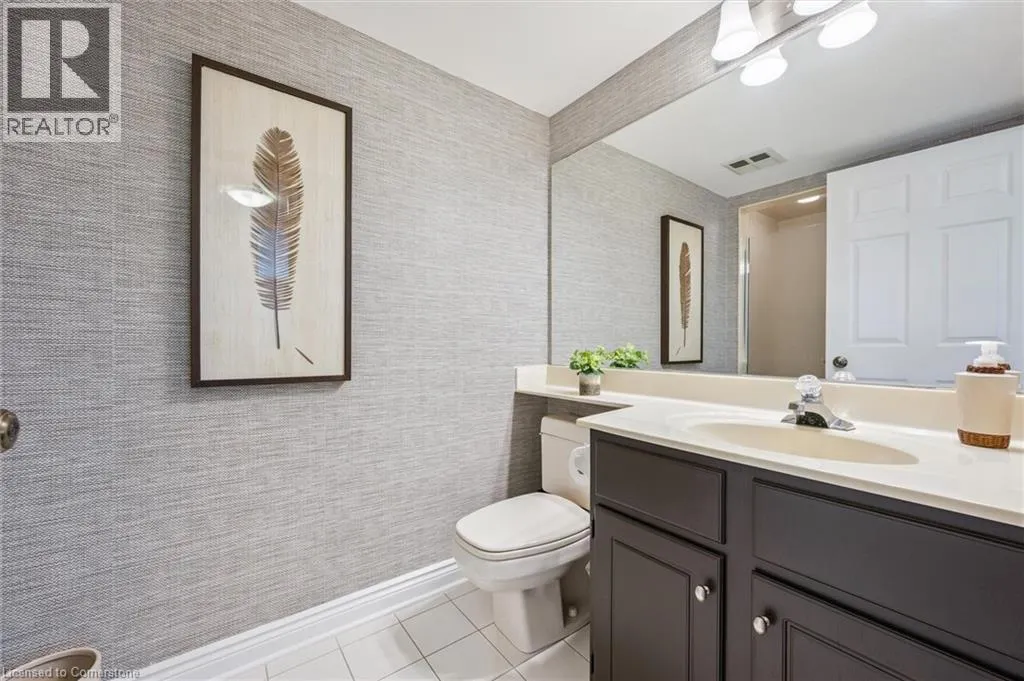 6 WILLOW Street Unit# 704, #704