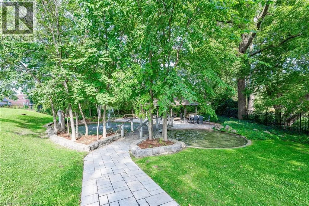 6 WILLOW Street Unit# 704, #704
