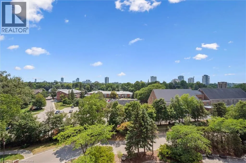 6 WILLOW Street Unit# 704, #704