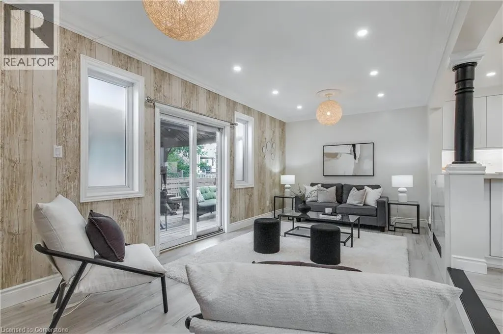 19 APPLE RIDGE Drive